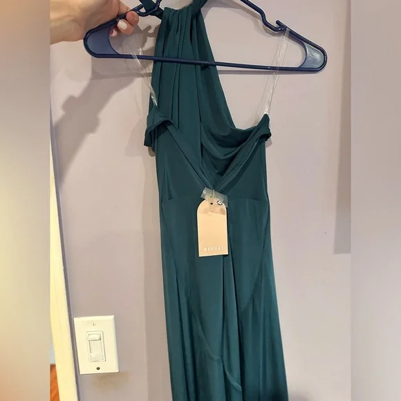 NWT MESHKI Elyna
Slinky Halter Maxi Dress - Forest Green - Picture 4 of 9